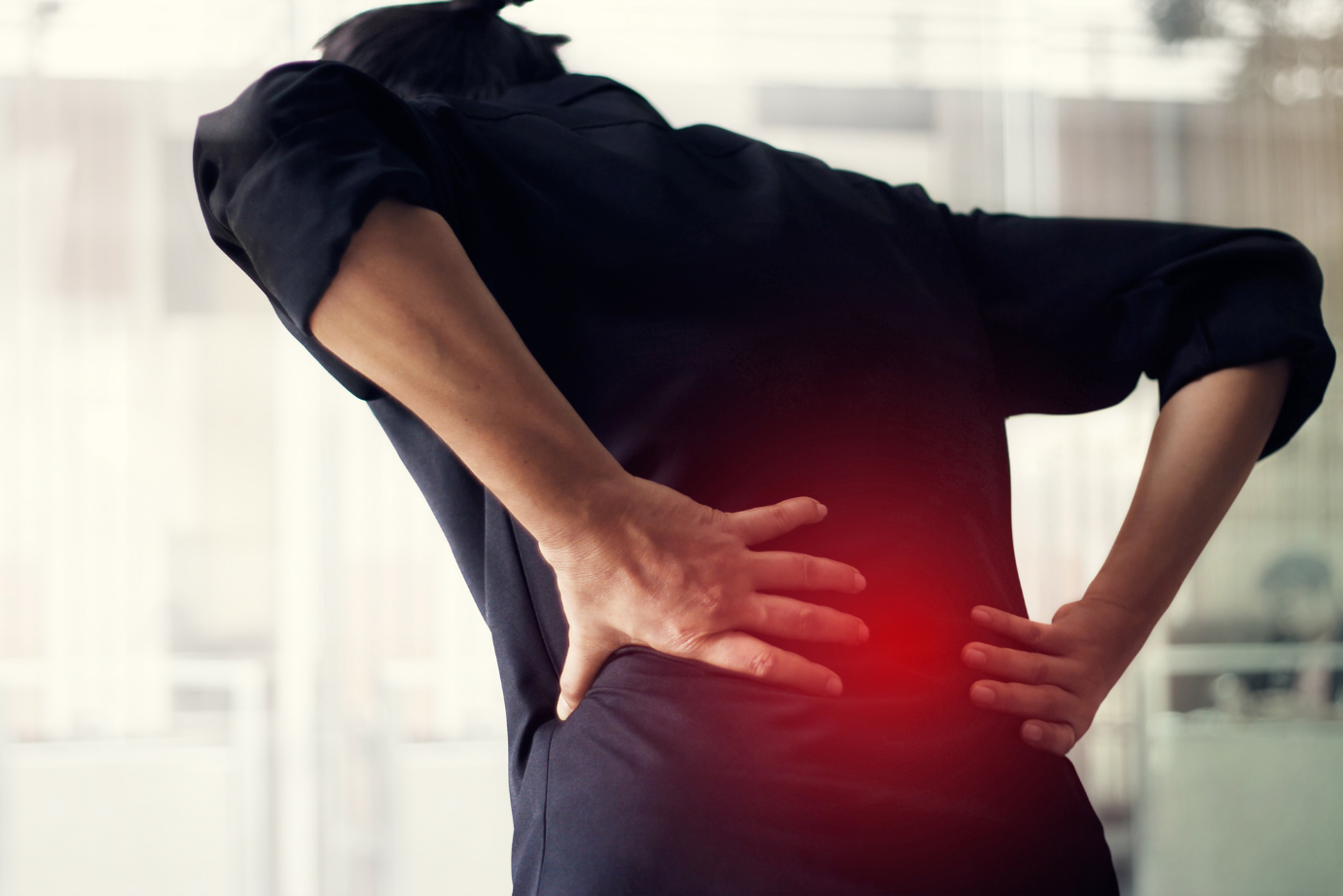 💻 Dor nas Costas no Home Office? 5 Exercícios de Pilates que Podem Salvar o seu Dia